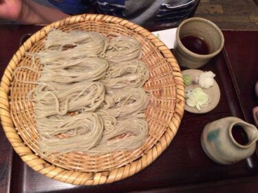 【信州戸隠　そばの実】　戸隠そばの名店！　戸隠神社中社の近く。ぼっち盛りのざるそばや、そばがきをぜひ味わってください！