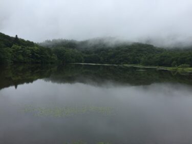 【鏡池と、鏡池どんぐりハウス】　そば粉100％のガレットが美味！　戸隠神社奥社へのナビの誤誘導で到着・・・